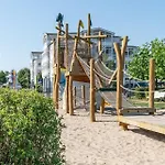 692, Seepark