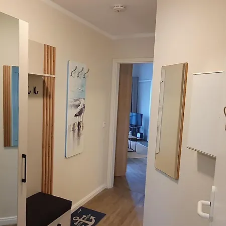 Apartment 692, Seepark